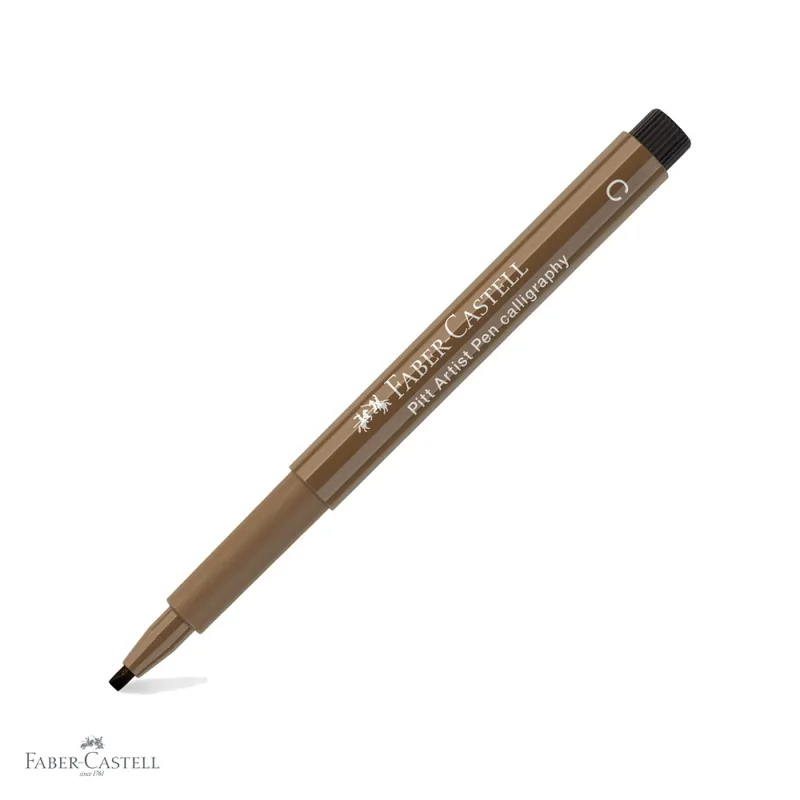 Marker caligrafic Faber-Castell Pitt Artist Pen, varf C 2.5 mm, cerneala maro nougat permanenta, pentru artisti si designeri Plată securizată