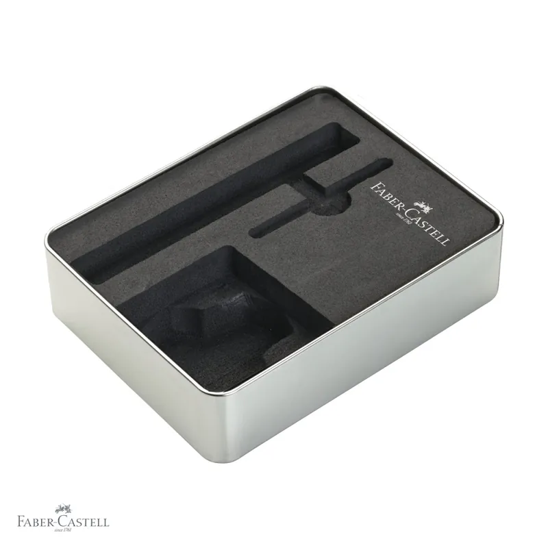 Noutate Cutie cadou metalica Faber-Castell pentru 1 instrument de scris, 1 cerneala si 1 convertor, set cadou premium