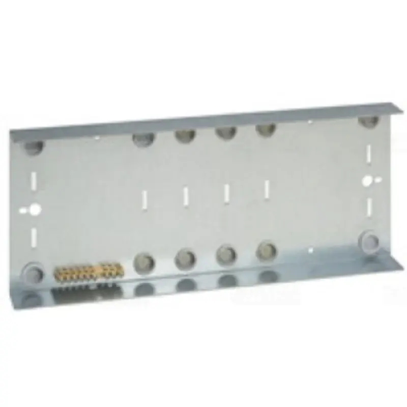 LEGRAND spate placaj kalapínes szerelőlaphoz IPXX LCS3 046547 Reducere de preț