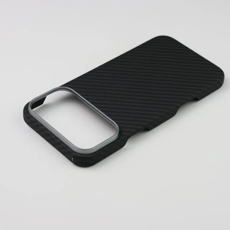 Preț mic CELLECT Aramid magnetic carbon cu modele toc Apple iPhone 17 Pro Max negru